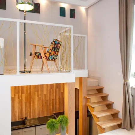 Moho M Vandrerhjem *